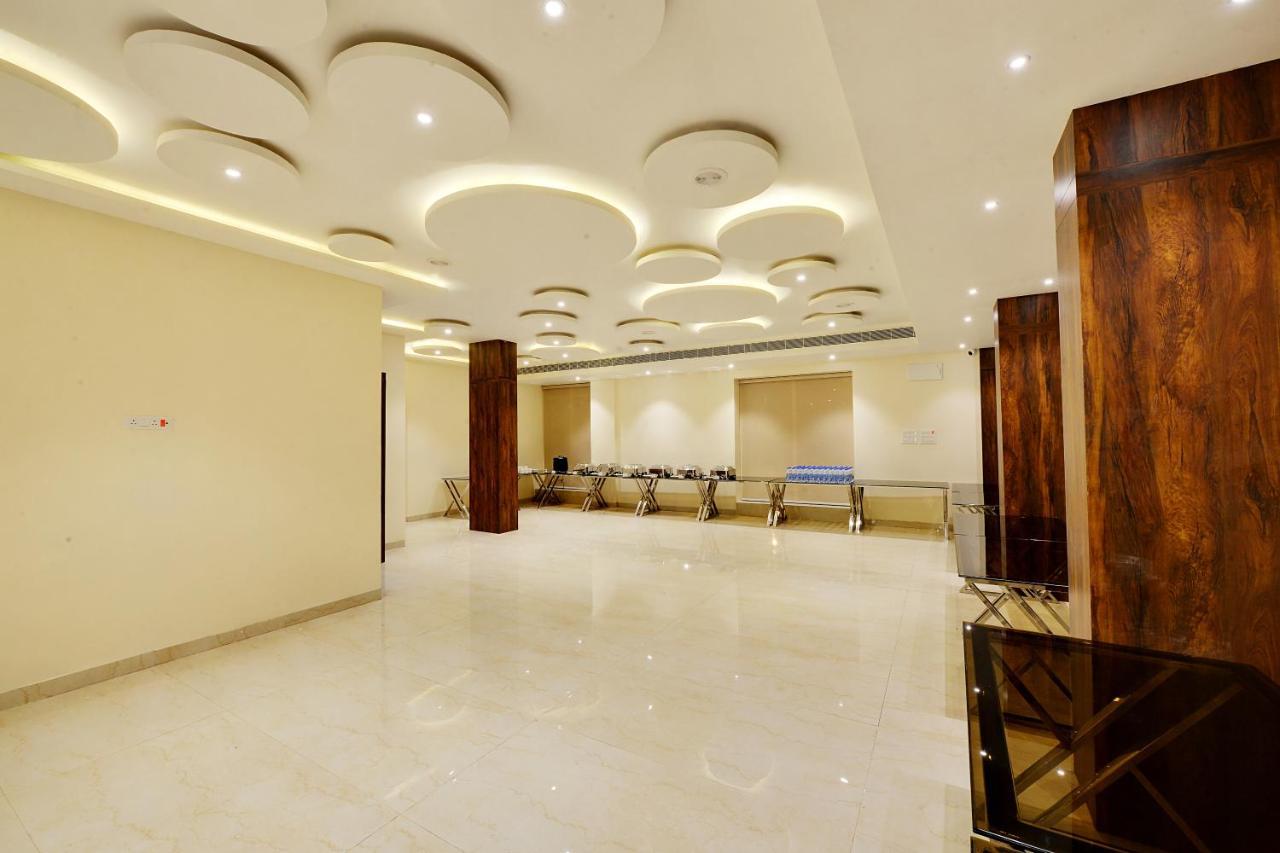 Mastiff Select Gulbarga Hotel กุลบาร์กา ภายนอก รูปภาพ