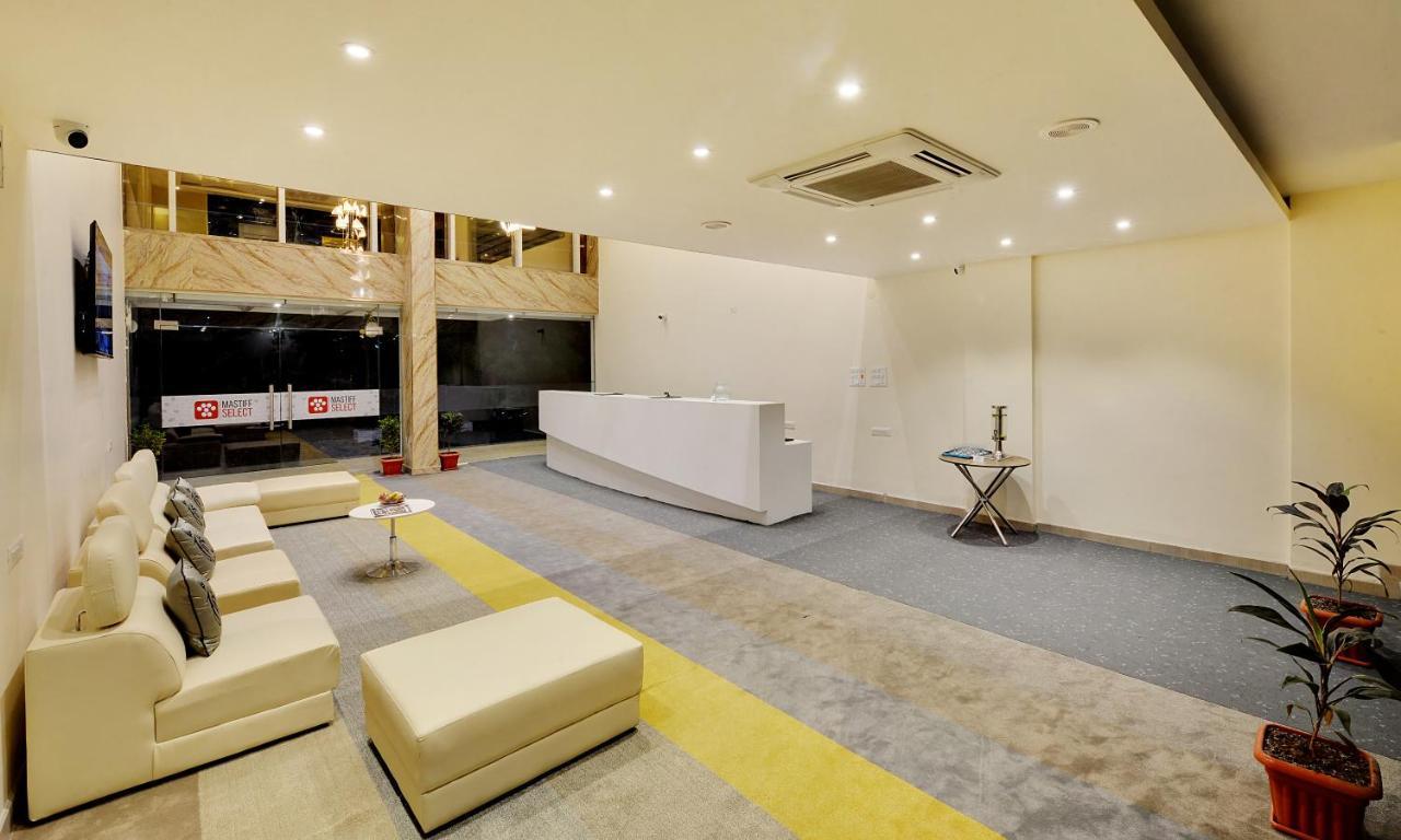Mastiff Select Gulbarga Hotel กุลบาร์กา ภายนอก รูปภาพ
