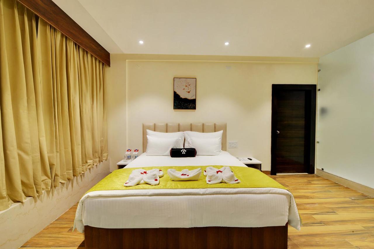 Mastiff Select Gulbarga Hotel กุลบาร์กา ภายนอก รูปภาพ